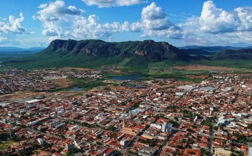 ANUNCIE OUTDOOR EM SERRA TALHADA